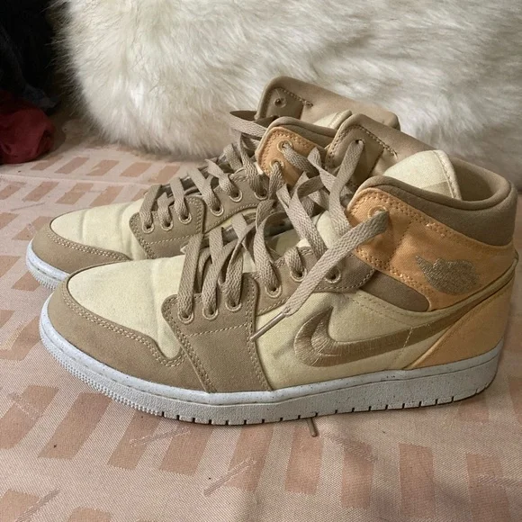 Women’s Nike Air Jordan 1 Mid SE Beige/Cream/Peach Canvas Shoe - Picture 4 of 10